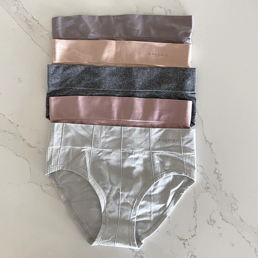 NEW 5 Pair Danskin Intimates Seamless Bikini Underwear S